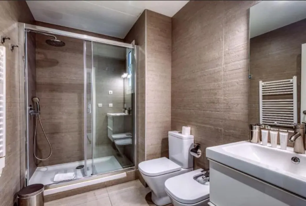 Beautiful 4Bd 4Ba Apartment In Eixample District Barcelona Spain